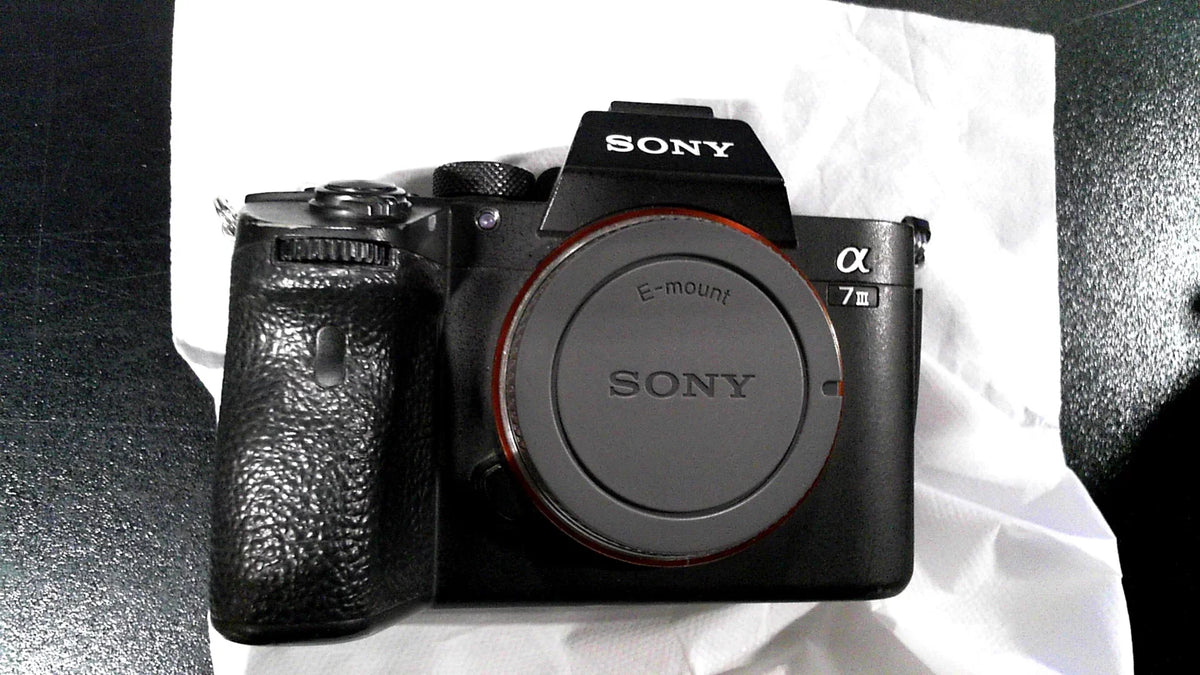 Sony Mirrorless III 3-Inch Camera with a7 (ILCE7M3/B) Optical Full-Frame LCD, Interchangeable-Lens Black