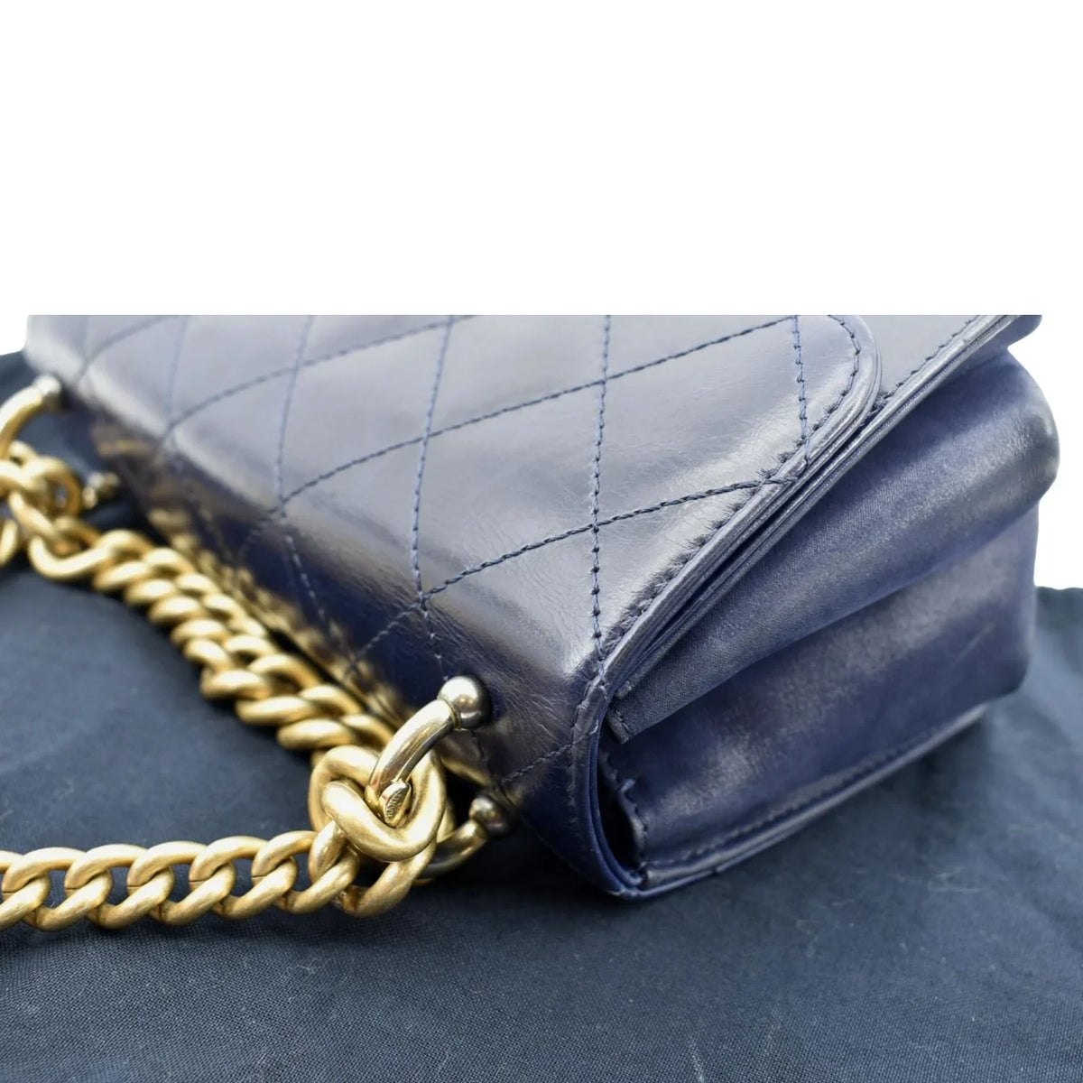 Chain CHANEL Bag Flap Handle Shoulder Blue Pre-Owned CC Leather Quilted