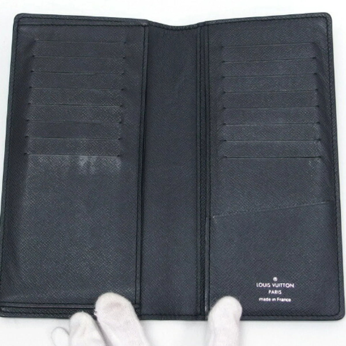Wallet Black Louis Pre-Owned Billfold Taiga Vuitton (Good) Long Bifold