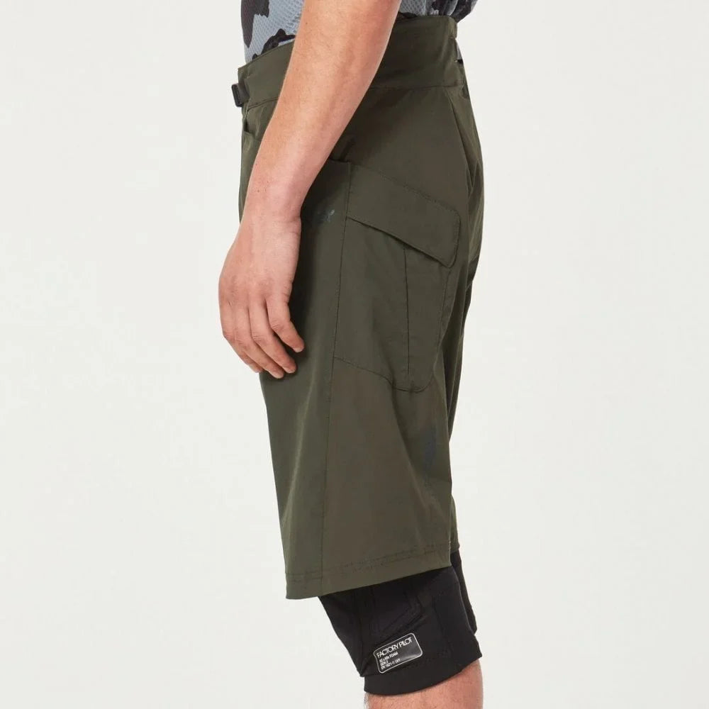 DROP Oakley DARK 32 IN BRUSH NEW - SHORT MTB SHORT