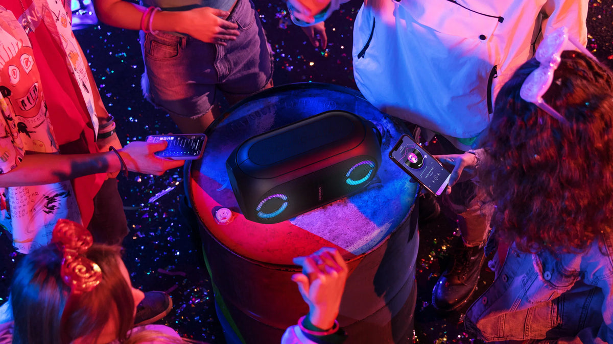 PartyCast 18-Hour | A3390Z12 80W Soundcore Waterproof Anker- | IPX7 | | Rave Portable by Speaker Playtime Black |