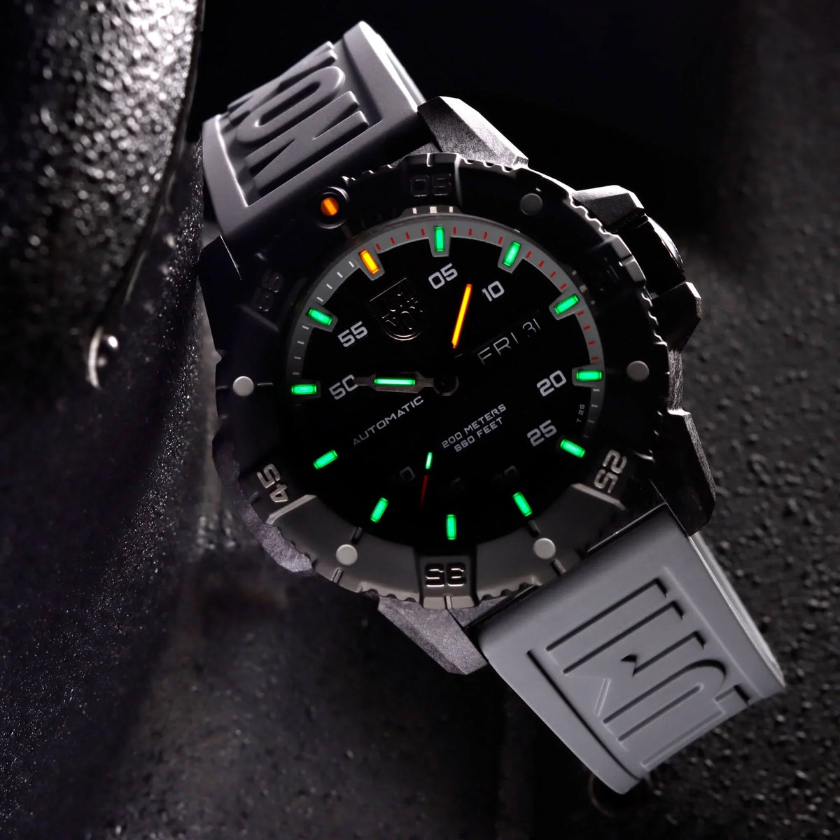 Grey Seal Carbon Watch Men's Rubber Luminox Strap Master XS.3862