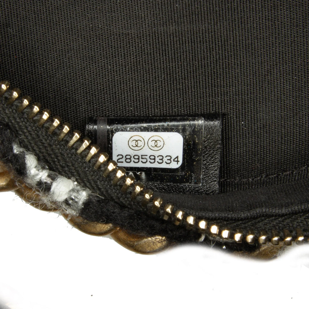 Crossbody Unisex Chanel and (Good) Black Purse with Lambskin Clutch Fabric 19 Chain Coin Round Tweed Pre-Owned Authenticated Bag