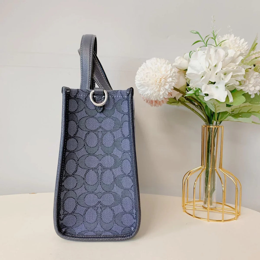 With Stripe And In Dempsey Multi) Jacquard / Coach Signature Tote Navy (Denim 22 Patch Midnight