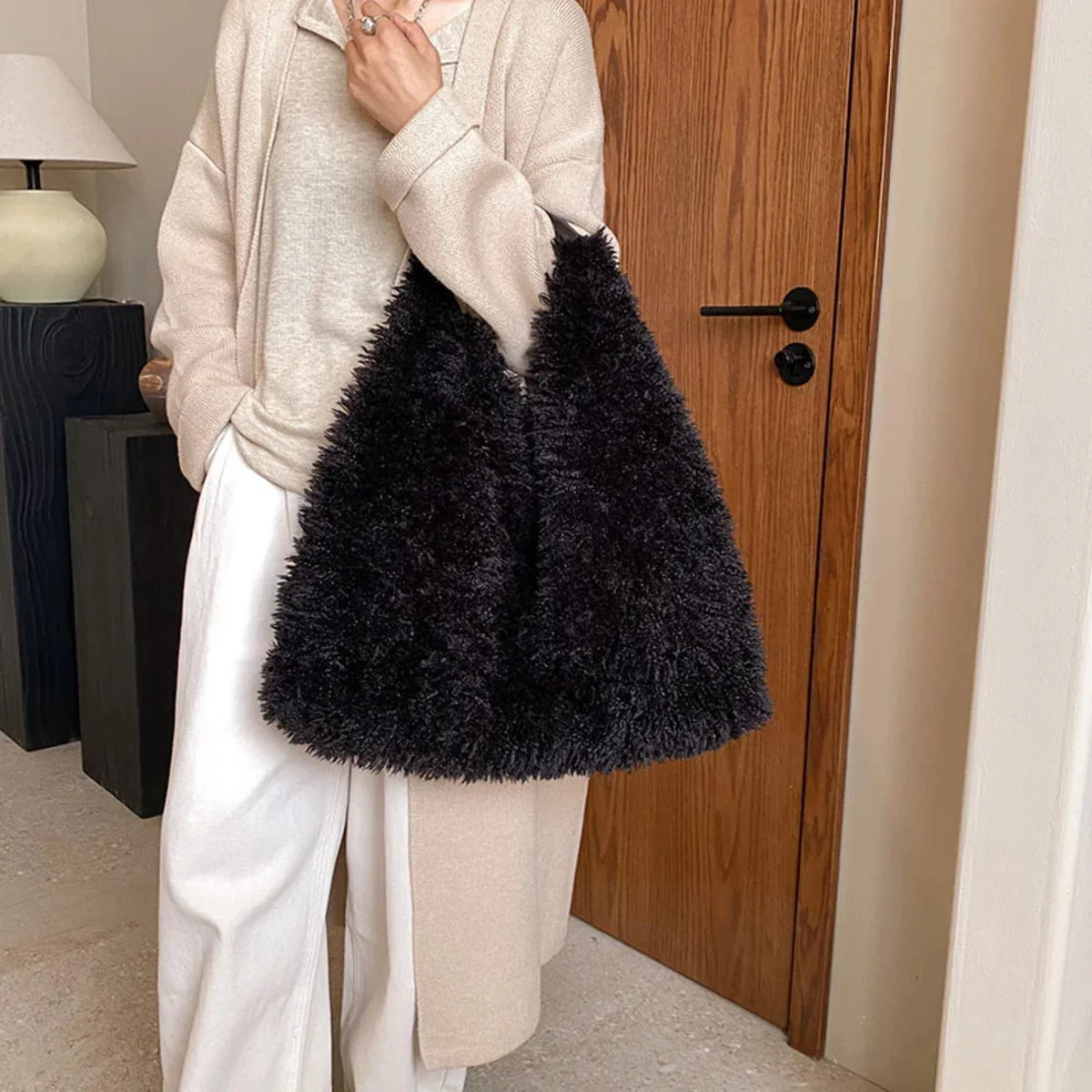 Large-capacity For Women Autumn Designer Bag Shoulder Tote And Plush Trend Ainter Cute Handbags Luxury Fashion Bags New Armpit